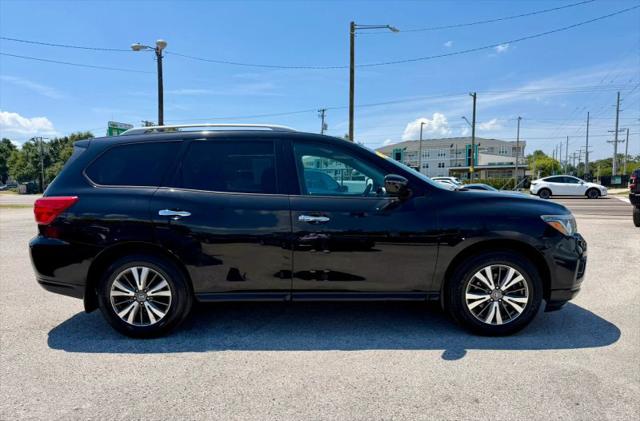 2017 Nissan Pathfinder S