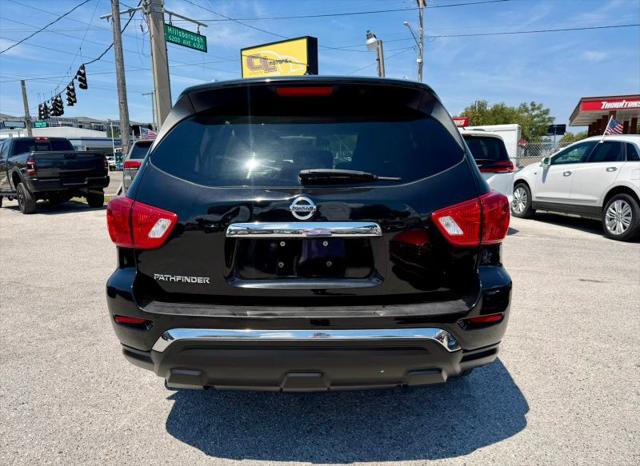 2017 Nissan Pathfinder S