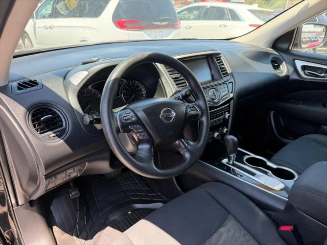 2017 Nissan Pathfinder S