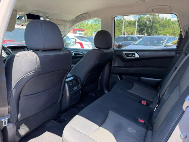 2017 Nissan Pathfinder S