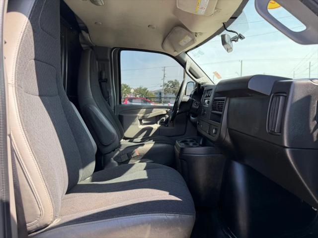 2020 GMC Savana Cargo RWD 2500 Regular Wheelbase Work Van