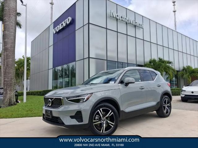 2025 Volvo XC40 B5 Core Bright Theme for sale in Miami, FL