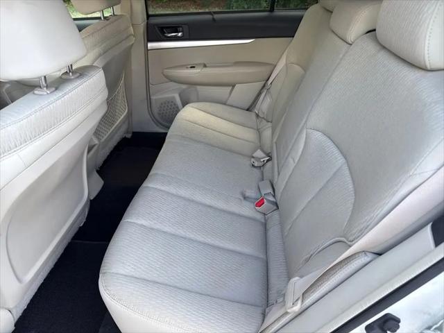 2010 Subaru Outback 2.5i Premium