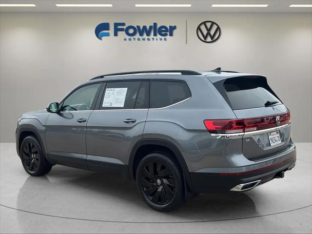 2024 Volkswagen Atlas 2.0T SE w/Technology