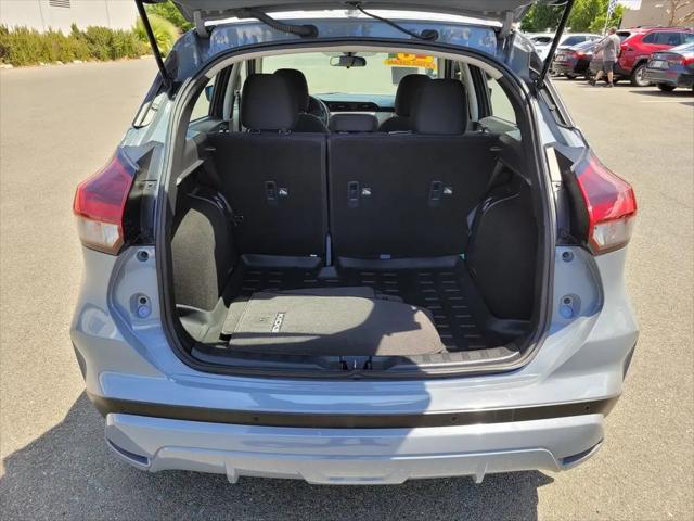 2023 Nissan Kicks SV Xtronic CVT