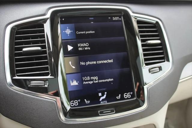 2016 Volvo XC90 T6 Momentum
