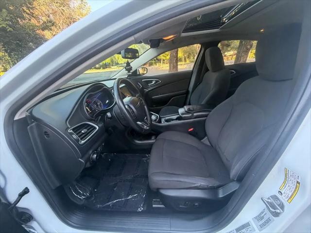2016 Chrysler 200 Limited