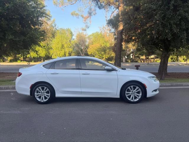 2016 Chrysler 200 Limited