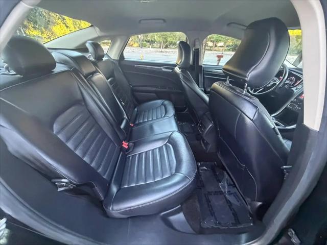 2017 Ford Fusion SE