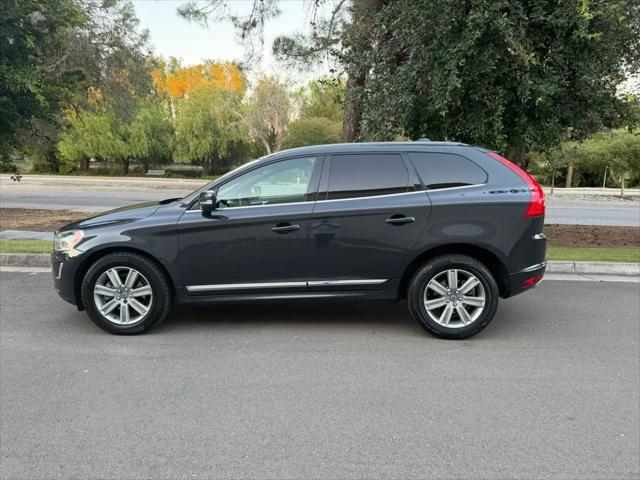 2016 Volvo XC60 T6 Drive-E Platinum