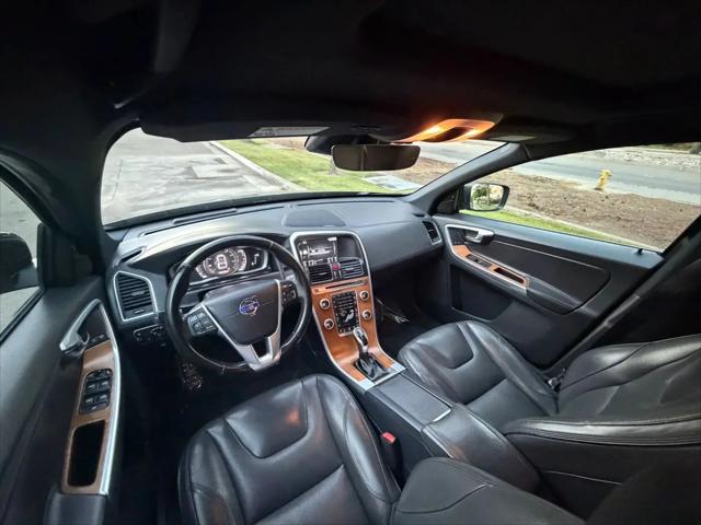 2016 Volvo XC60 T6 Drive-E Platinum