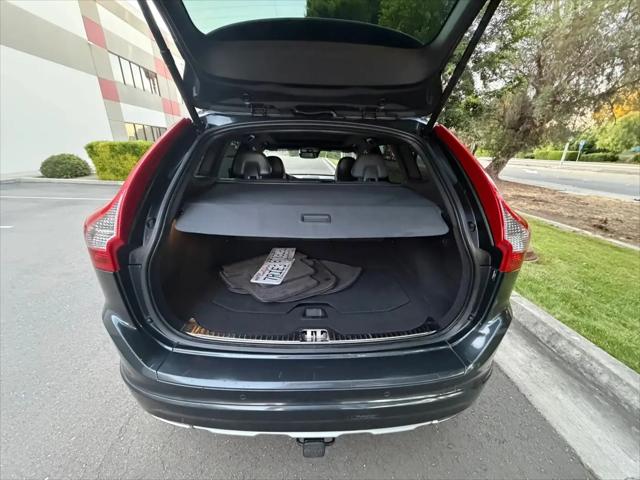 2016 Volvo XC60 T6 Drive-E Platinum