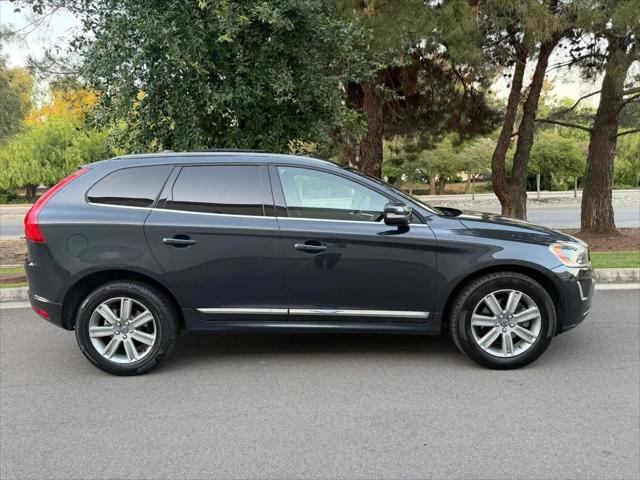 2016 Volvo XC60 T6 Drive-E Platinum