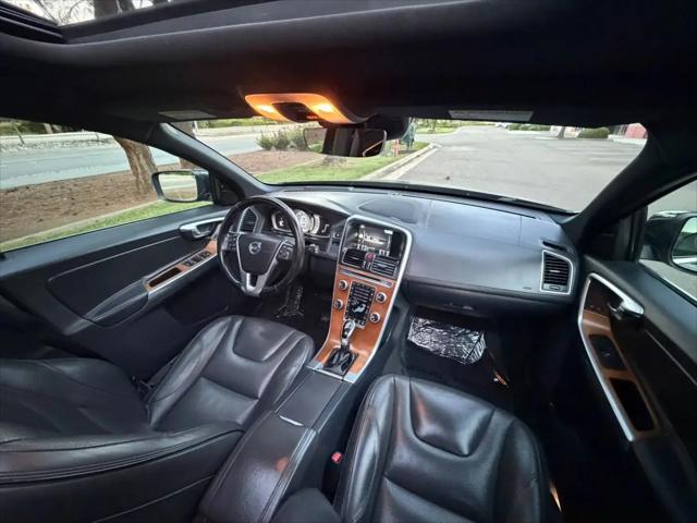 2016 Volvo XC60 T6 Drive-E Platinum