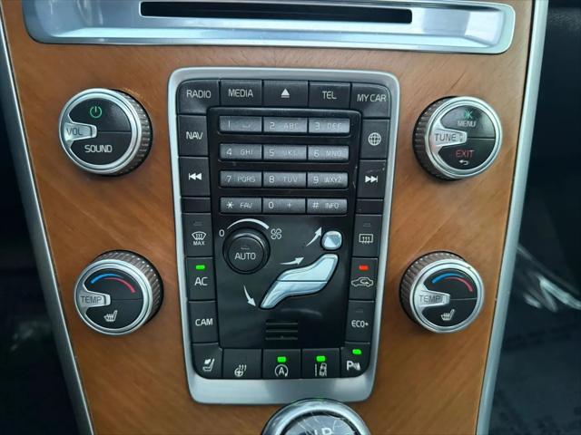 2016 Volvo XC60 T6 Drive-E Platinum