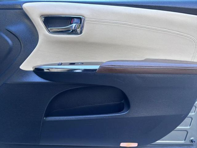 2014 Toyota Avalon XLE