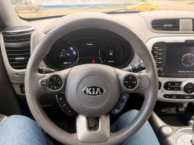 2015 Kia Soul EV +
