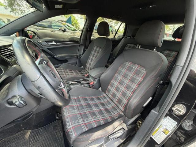 2017 Volkswagen Golf GTI S 4-Door