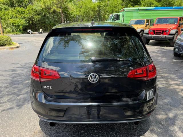 2017 Volkswagen Golf GTI S 4-Door