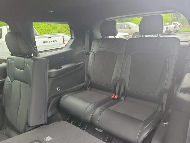 2026 Jeep Grand Cherokee L Altitude 4x2