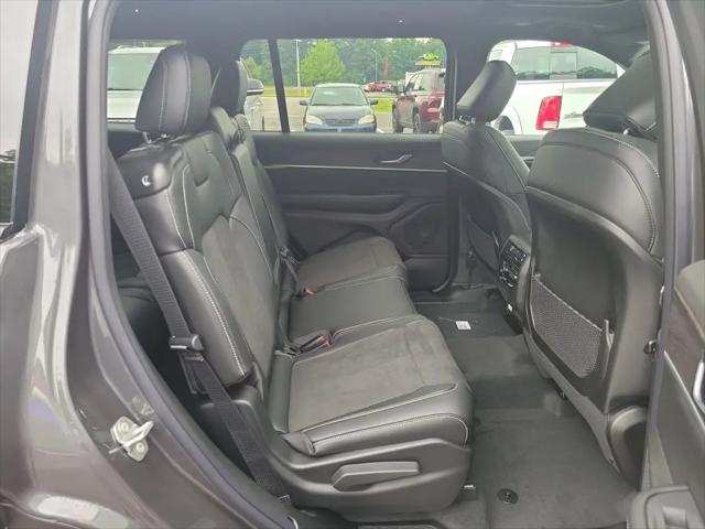 2026 Jeep Grand Cherokee L Altitude 4x2