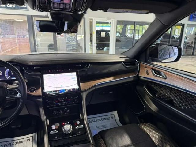 2023 Jeep Grand Cherokee L Summit 4x4