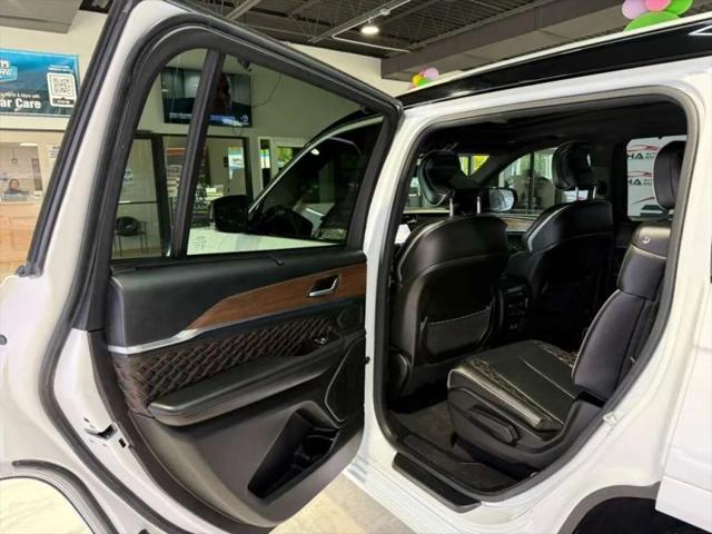 2023 Jeep Grand Cherokee L Summit 4x4