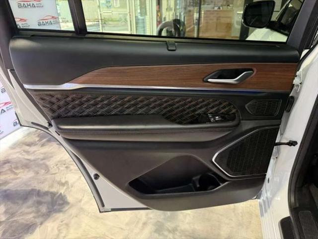 2023 Jeep Grand Cherokee L Summit 4x4
