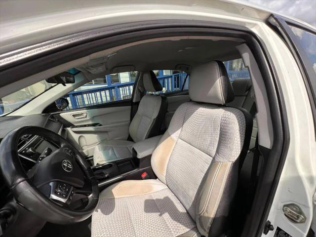 2015 Toyota Camry SE