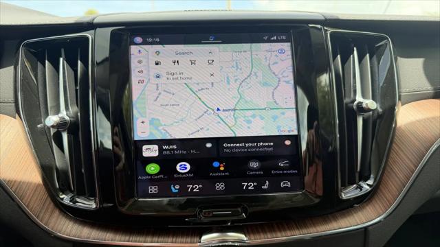 2023 Volvo XC60 B5 Ultimate Bright Theme
