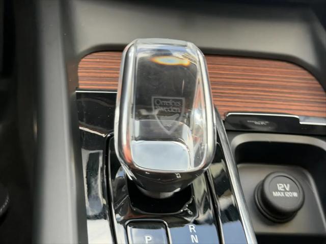 2023 Volvo XC60 B5 Ultimate Bright Theme