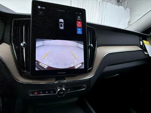 2026 Volvo XC60 B5 Core