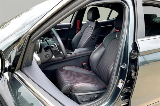 2023 Genesis G70 3.3T RWD