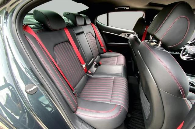 2023 Genesis G70 3.3T RWD