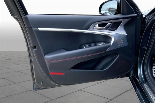 2023 Genesis G70 3.3T RWD