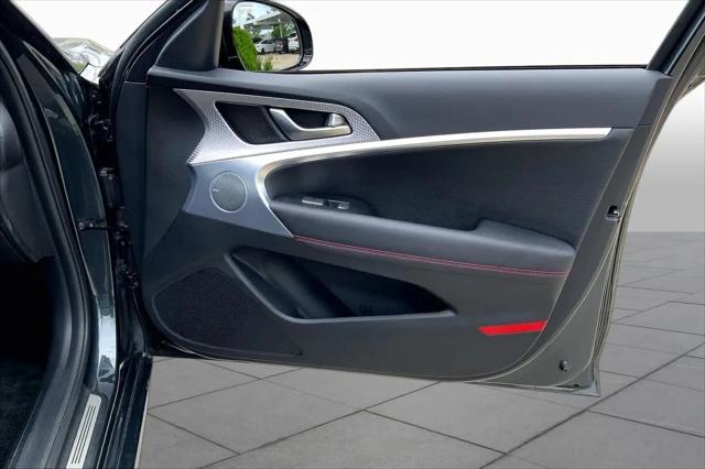 2023 Genesis G70 3.3T RWD