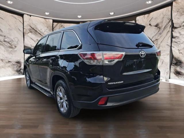 2016 Toyota Highlander LE Plus V6
