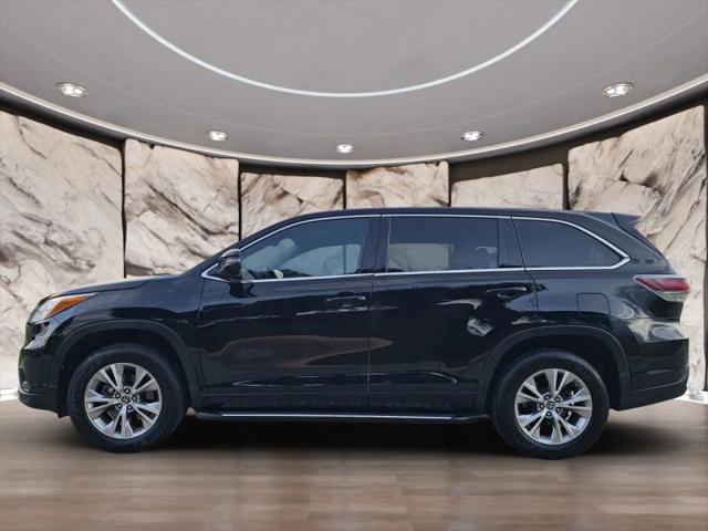 2016 Toyota Highlander LE Plus V6