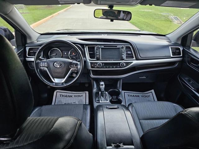 2016 Toyota Highlander LE Plus V6