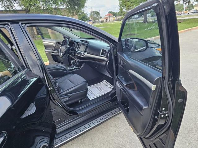 2016 Toyota Highlander LE Plus V6