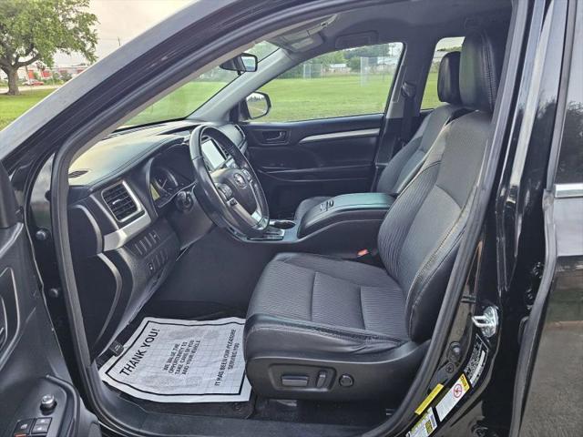 2016 Toyota Highlander LE Plus V6