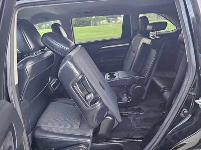 2016 Toyota Highlander LE Plus V6