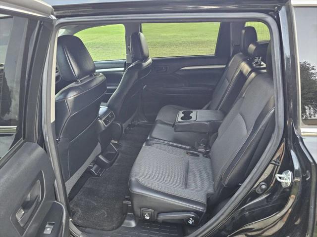 2016 Toyota Highlander LE Plus V6