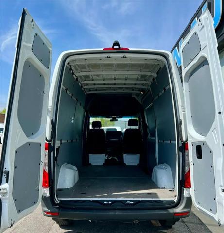 2022 Mercedes-Benz Sprinter 2500 Standard Roof I4