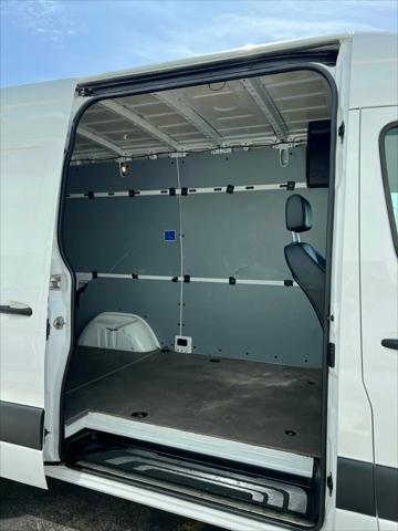 2022 Mercedes-Benz Sprinter 2500 Standard Roof I4