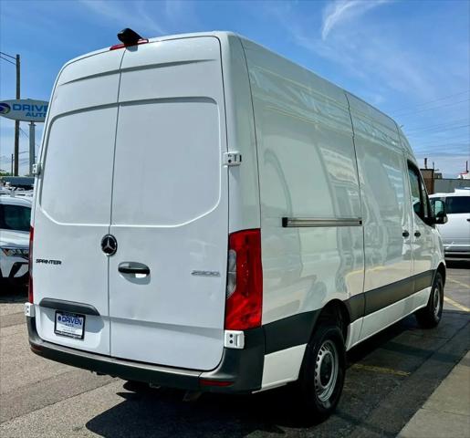 2022 Mercedes-Benz Sprinter 2500 Standard Roof I4