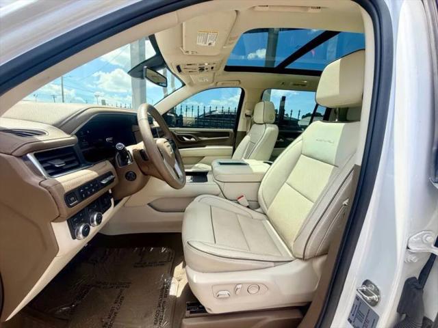2022 GMC Yukon XL 4WD Denali