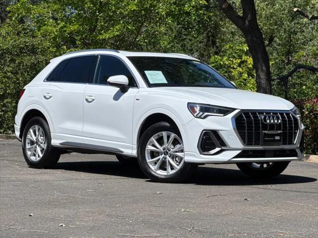 2025 Audi Q3 Premium 45 TFSI S line quattro Tiptronic