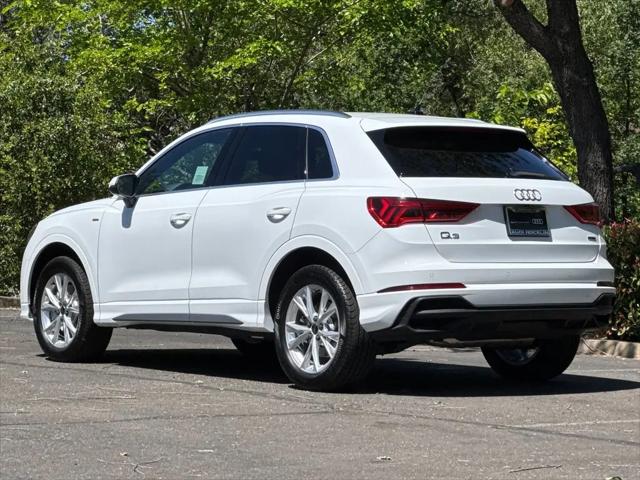 2025 Audi Q3 Premium 45 TFSI S line quattro Tiptronic