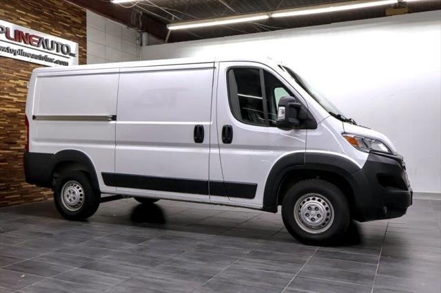 2025 Ram ProMaster 2500 Cargo Van Tradesman Low Roof 136" WB w/Pass Seat
